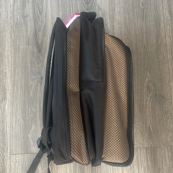 Epic Wine Picnic Tote NWT - Picture 5 of 12